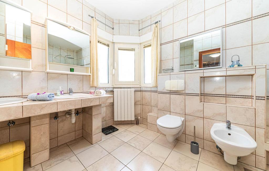 Luksuzna Villa Sa Privatnim Unutarnjim Bazenom Villa Garden Podstrana Eksteriør bilde